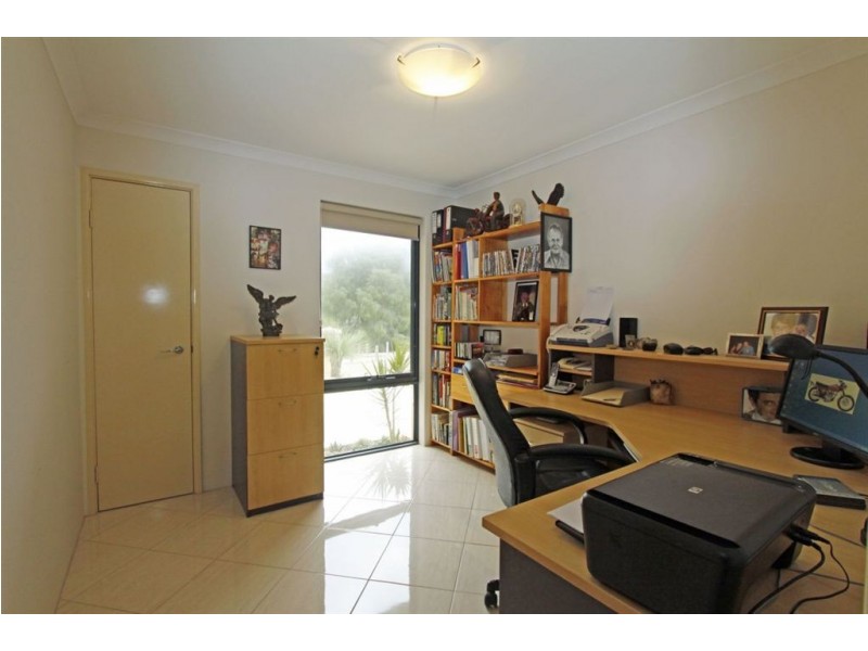 18 Hazelmere Drive, Dawesville WA 6211