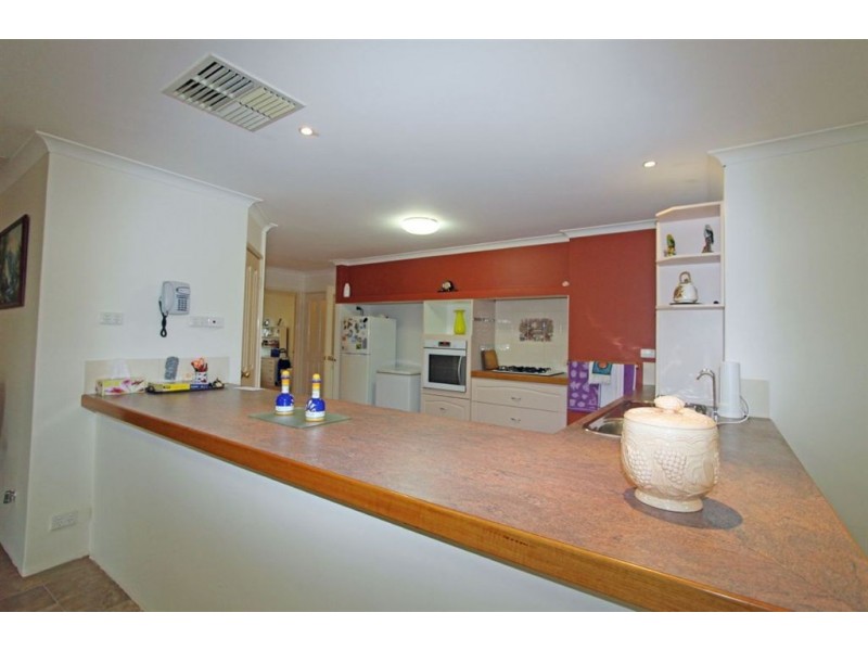 9 Nesbit Way, Greenfields WA 6210