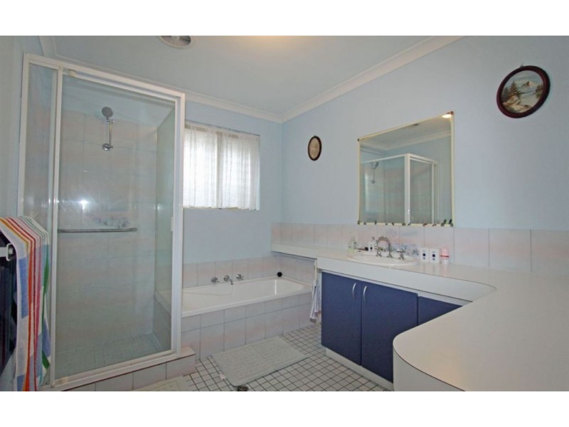 9 Nesbit Way, Greenfields WA 6210