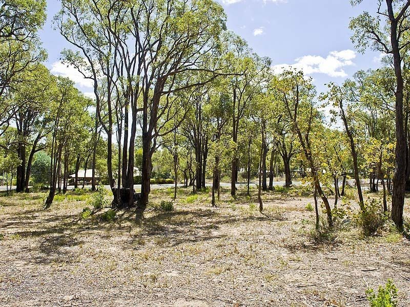 26 Lyons Road, Waroona WA 6215