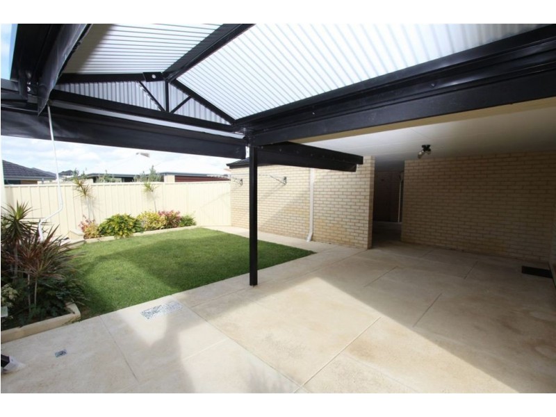 14 Salome Crescent, Lakelands WA 6180