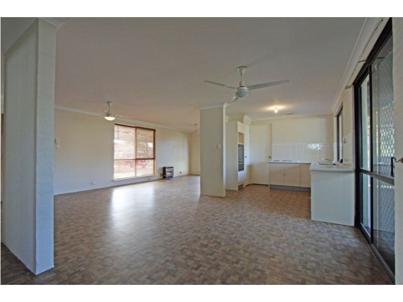 1 Inverell Place, Greenfields WA 6210