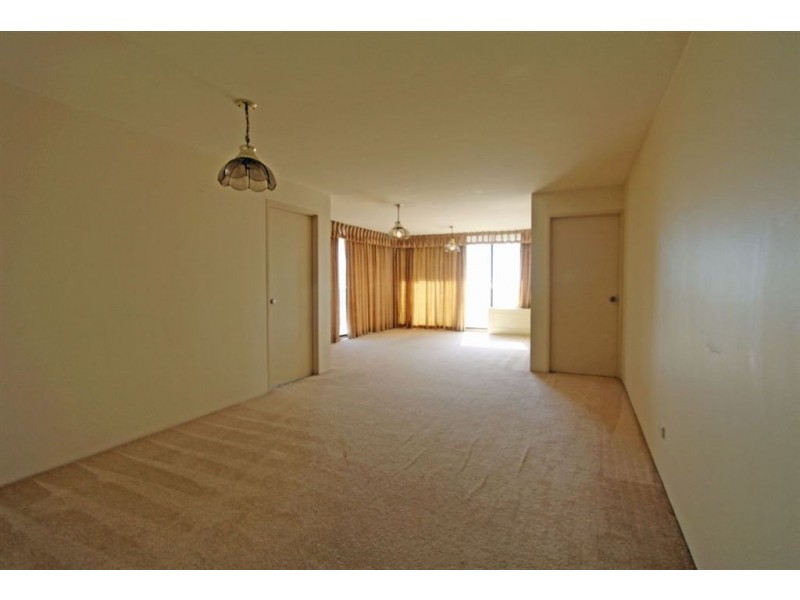 9/6A Valley Road, Halls Head WA 6210