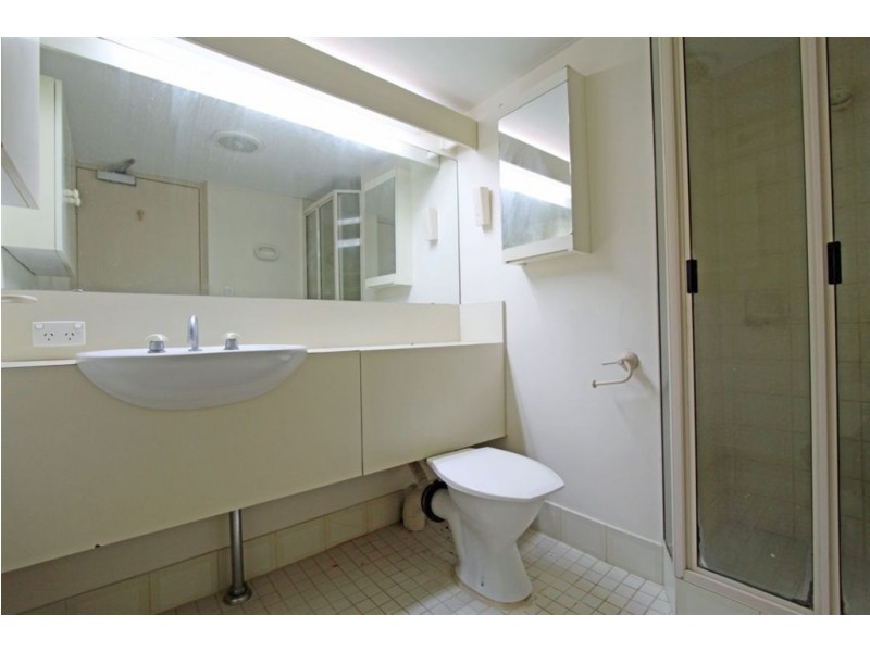 9/6A Valley Road, Halls Head WA 6210