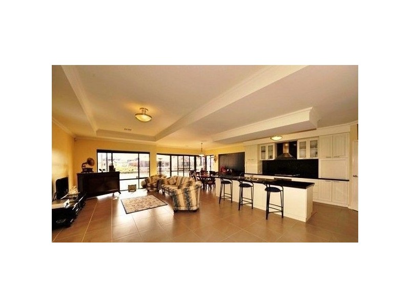 49 Katinka Retreat, Dudley Park WA 6210