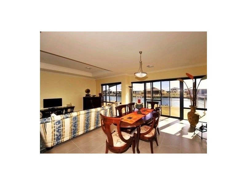 49 Katinka Retreat, Dudley Park WA 6210