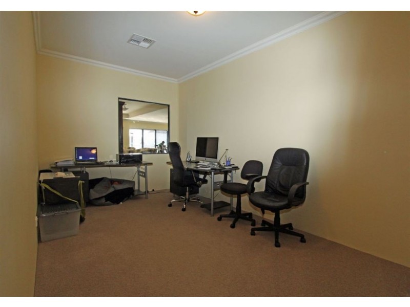 49 Katinka Retreat, Dudley Park WA 6210