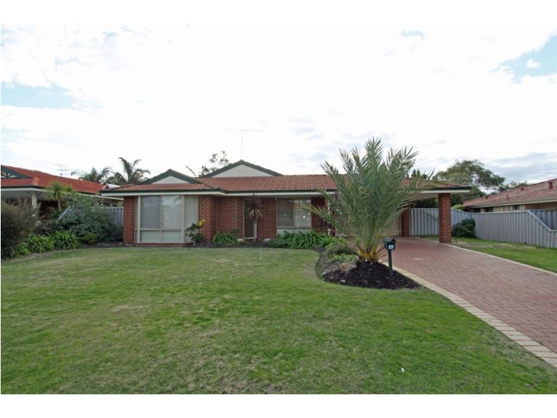 17 Templetonia Promenade, Halls Head WA 6210