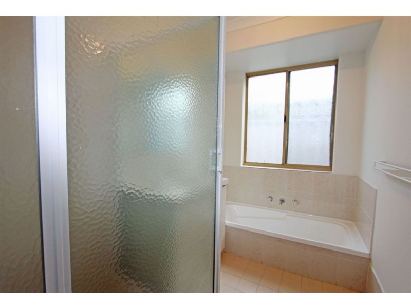 17 Templetonia Promenade, Halls Head WA 6210