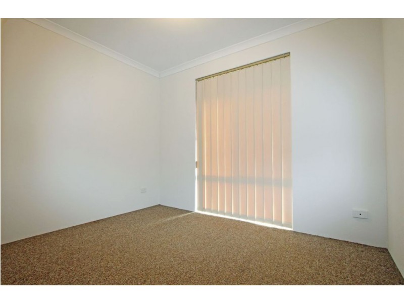 17 Templetonia Promenade, Halls Head WA 6210