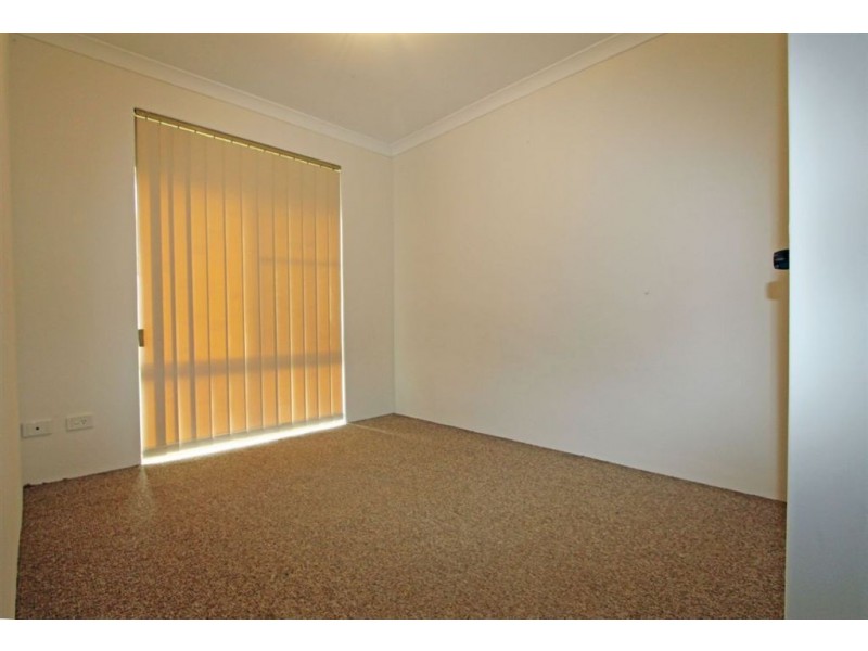 17 Templetonia Promenade, Halls Head WA 6210