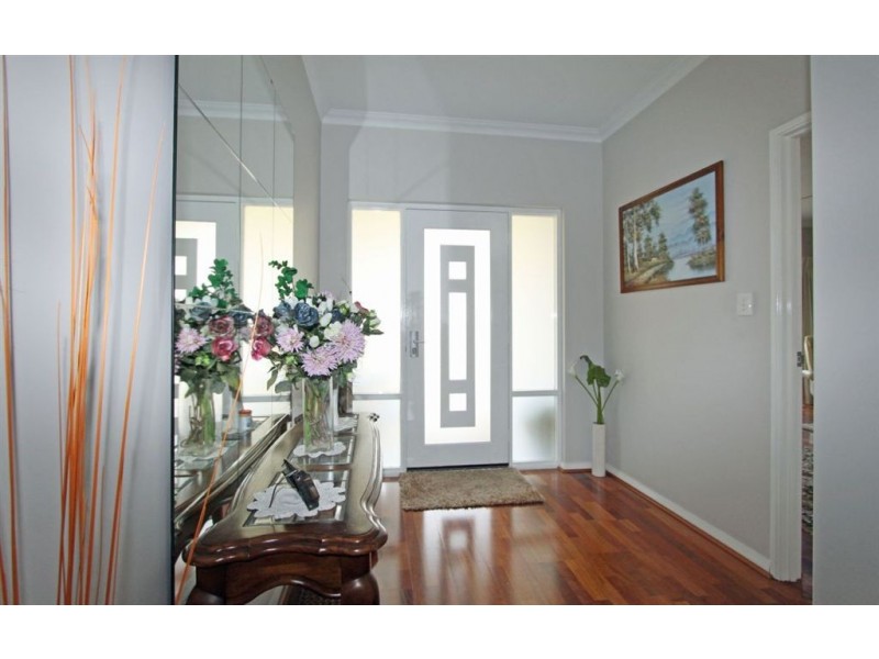 28 Rees Place, Wannanup WA 6210