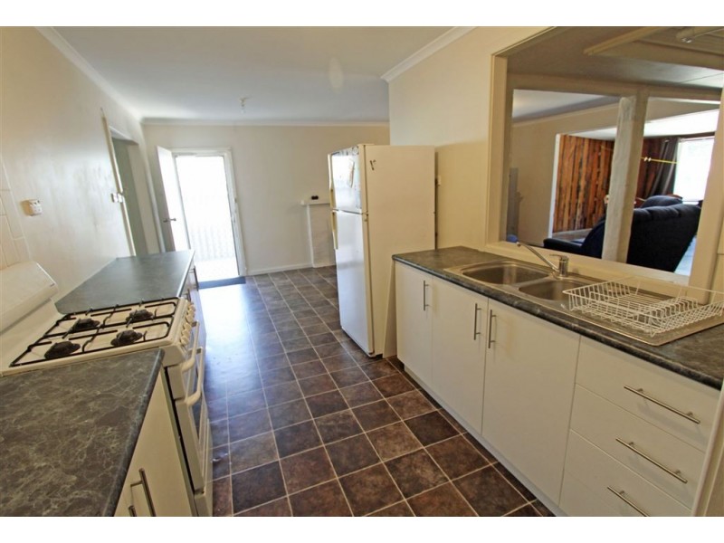 16 Peel Street, Mandurah WA 6210