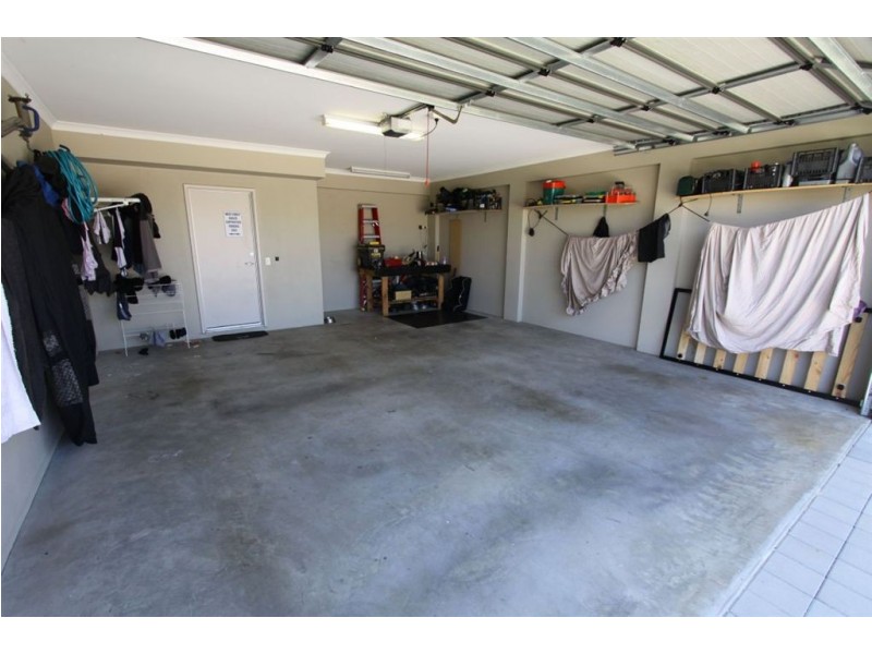 41 malone Loop, Meadow Springs WA 6210