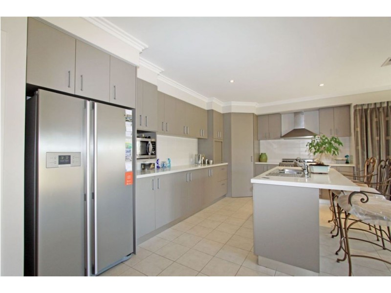 16 Bush View, Wannanup WA 6210