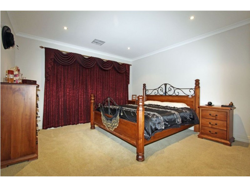 16 Bush View, Wannanup WA 6210