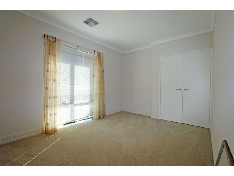 16 Bush View, Wannanup WA 6210