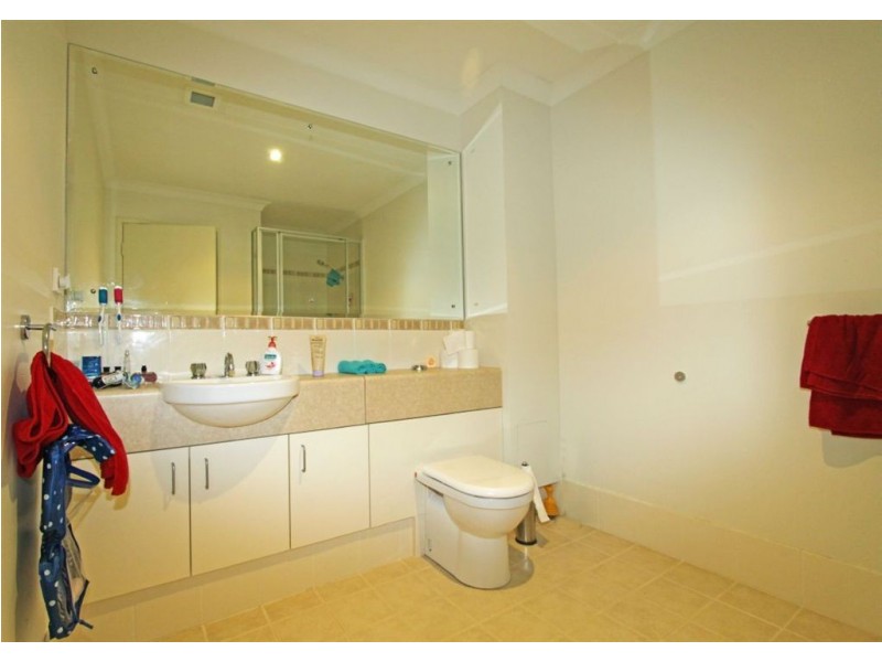 15/44 Oaklands Avenue, Halls Head WA 6210