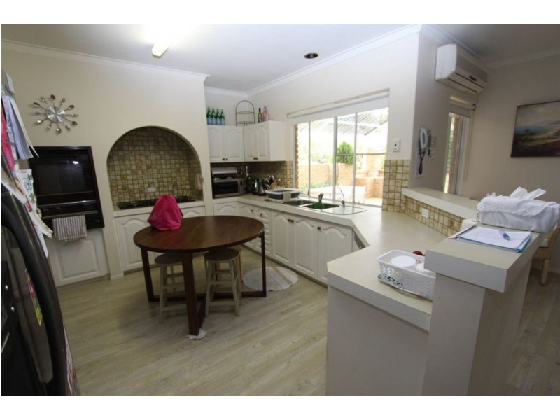 1 Darley Grove, Halls Head WA 6210