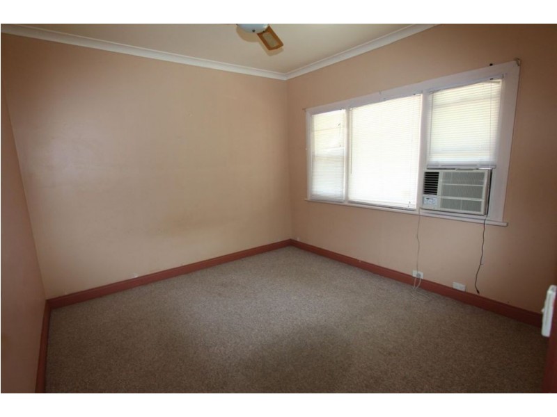 8 Fifth Avenue, Mandurah WA 6210