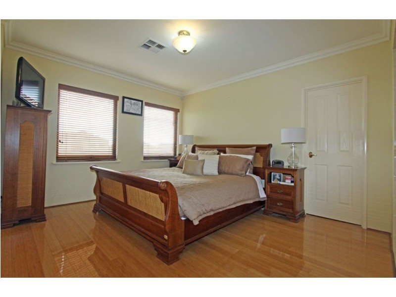 53 Ronsard Drive, San Remo WA 6210