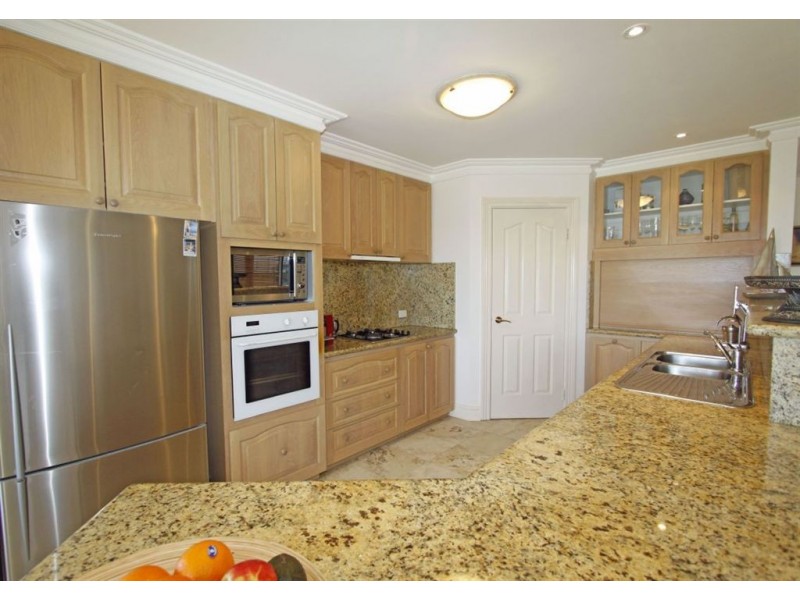 52 Fairbridge Road, Halls Head WA 6210