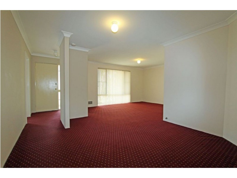 4 Grafton Drive, Dudley Park WA 6210