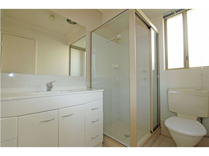 4 Grafton Drive, Dudley Park WA 6210