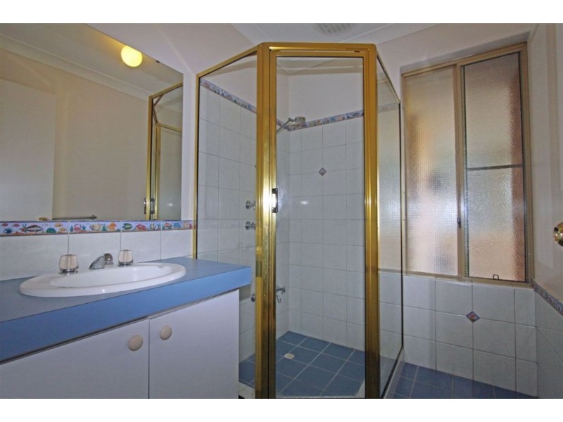 4 Grafton Drive, Dudley Park WA 6210