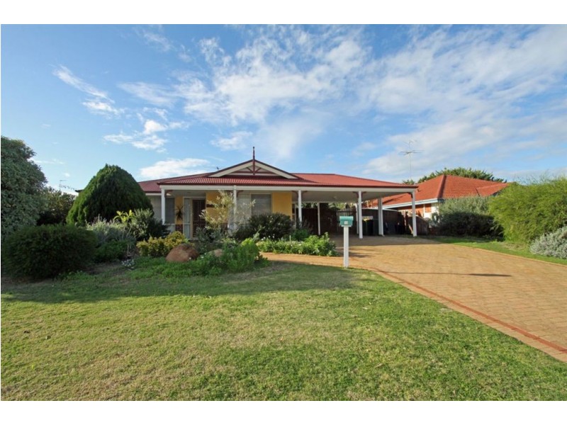 12 Suncrest Meander, Meadow Springs WA 6210