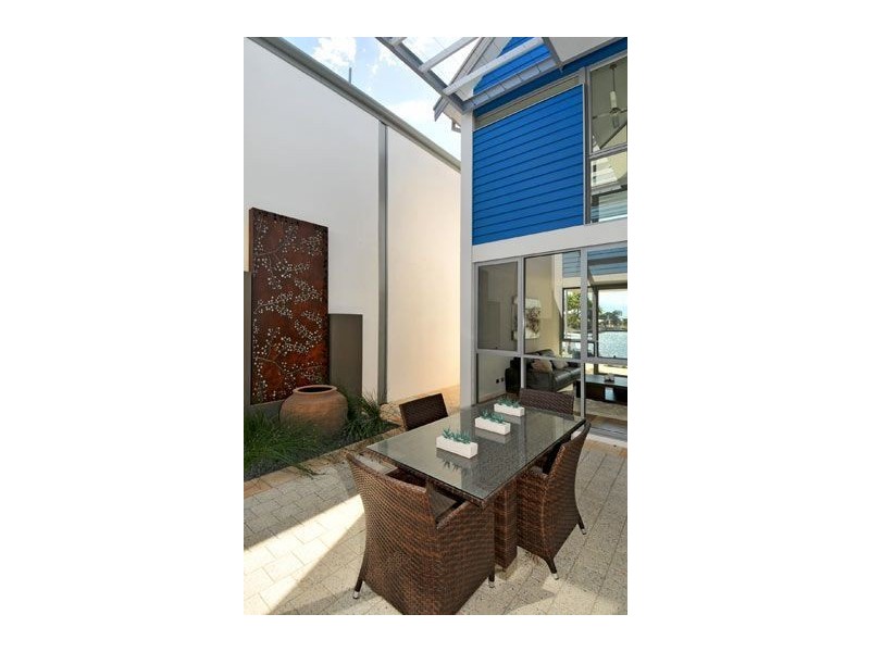 22 Tradewinds Retreat, Dudley Park WA 6210