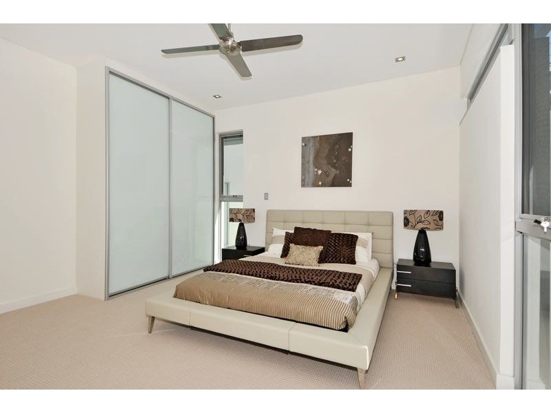 22 Tradewinds Retreat, Dudley Park WA 6210