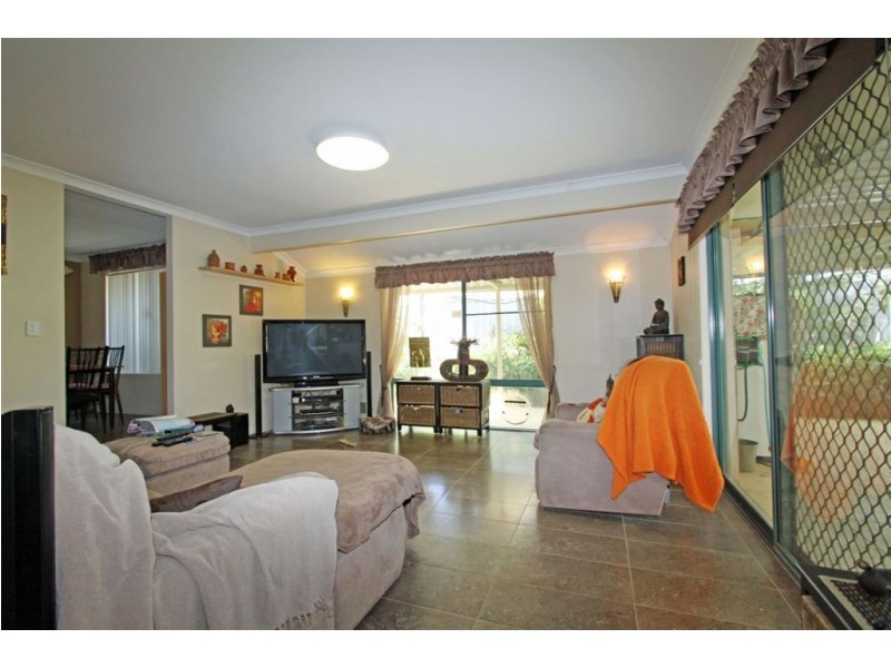 3 Castilloa Court, Halls Head WA 6210