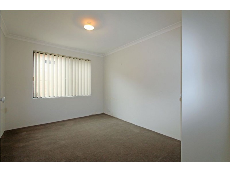 5B Nettle Place, Halls Head WA 6210