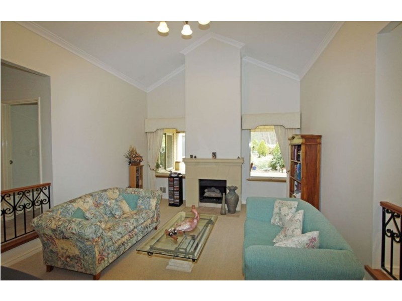 21 Mulga Drive, Parklands WA 6210