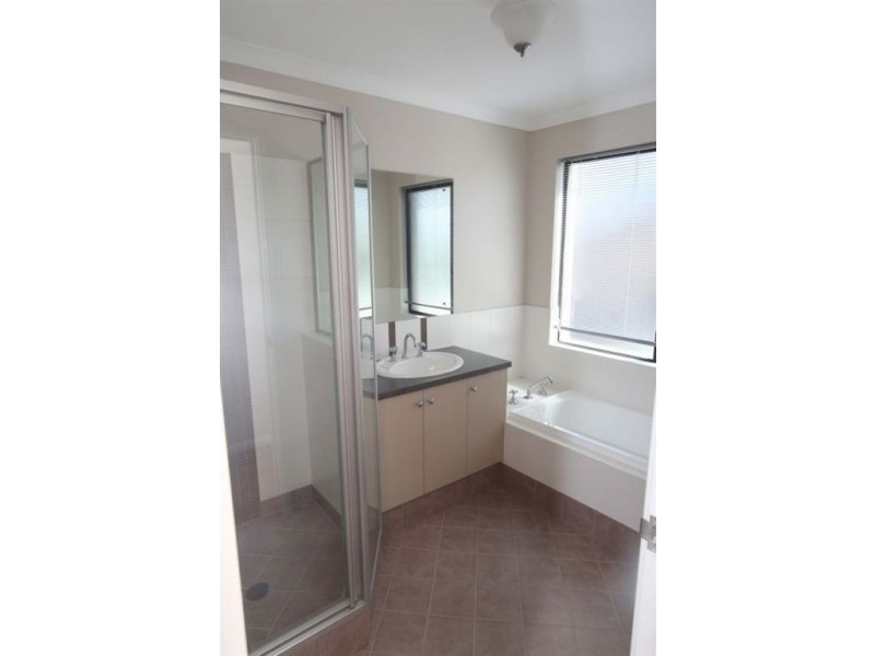 1/16 Henson Street, Silver Sands WA 6210