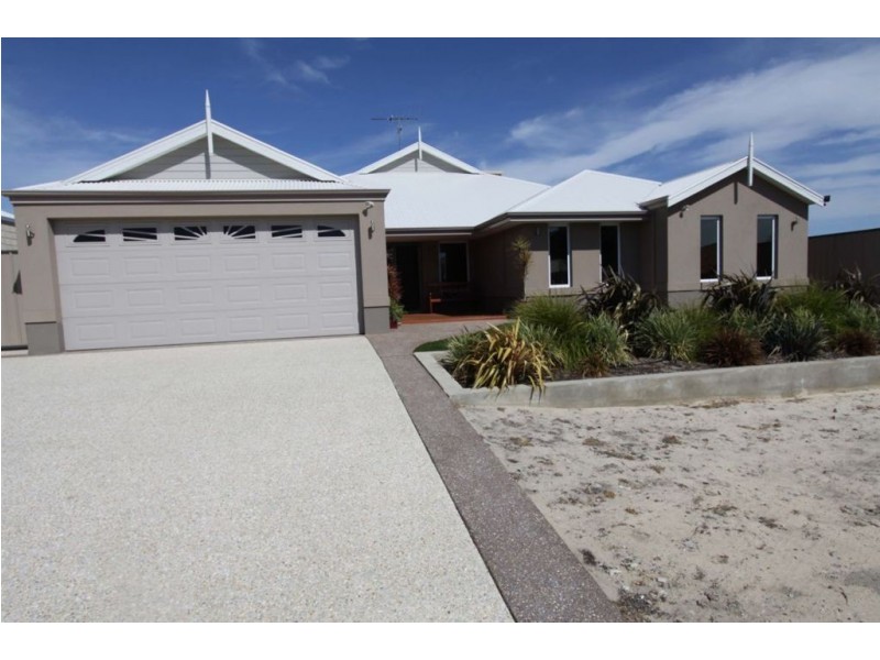 72 Newport Drive, Dudley Park WA 6210