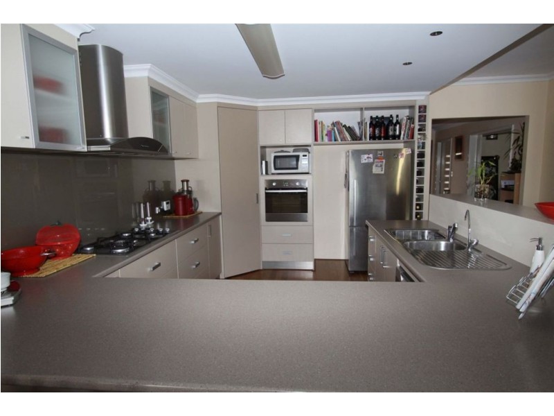 72 Newport Drive, Dudley Park WA 6210