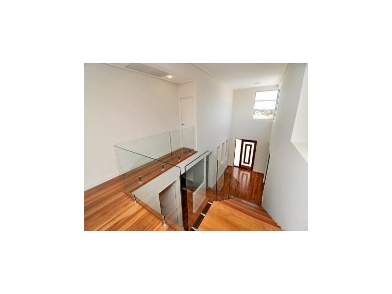 5 Twilight Court, Dudley Park WA 6210