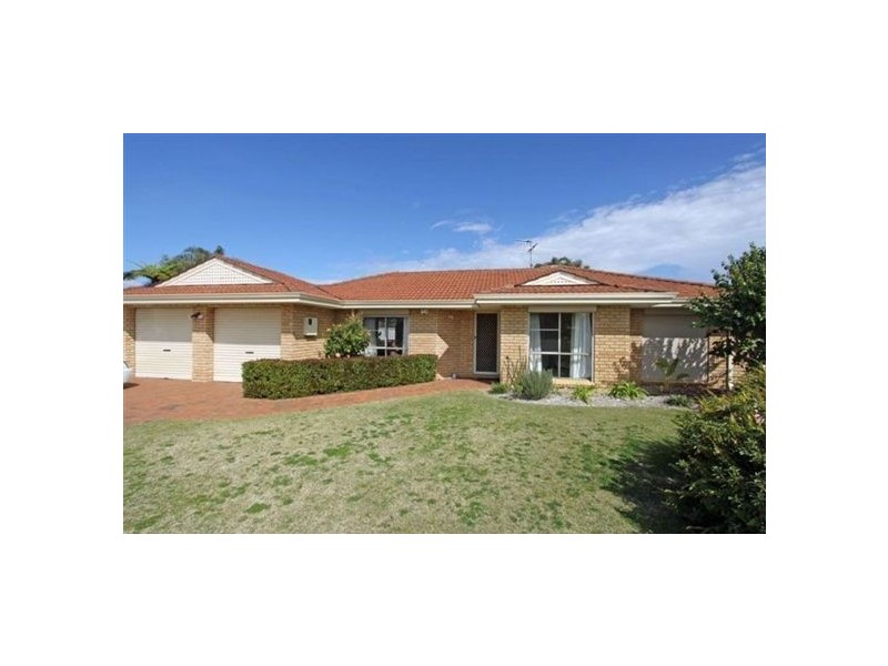 5 Maitland Close, Halls Head WA 6210