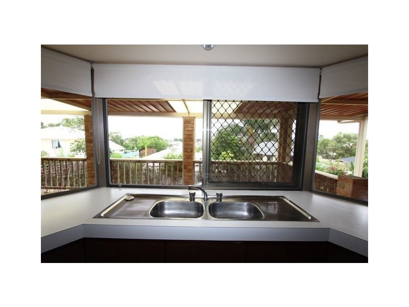 23 Carina Circle, Halls Head WA 6210