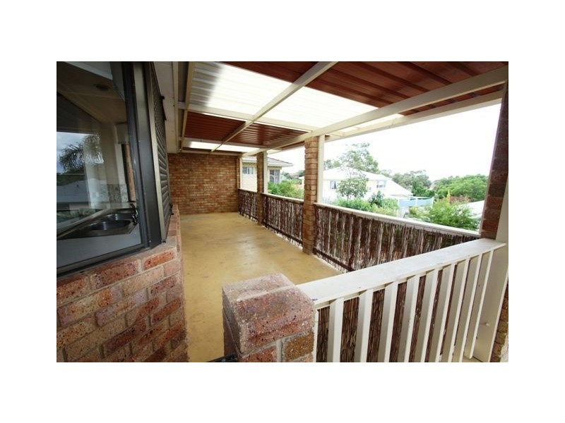 23 Carina Circle, Halls Head WA 6210