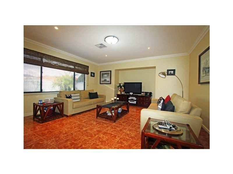 53 Ronsard Drive, San Remo WA 6210