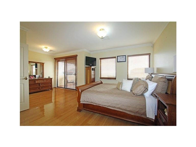 53 Ronsard Drive, San Remo WA 6210