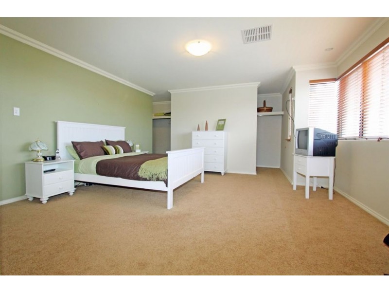 42 Sandpiper Island Retreat, Wannanup WA 6210