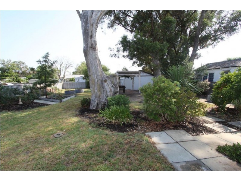 18 Morfitt Street, Mandurah WA 6210