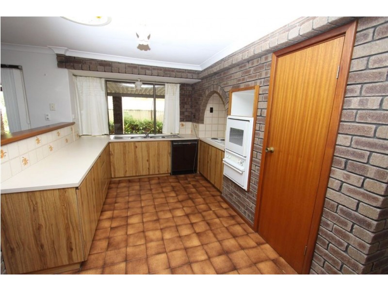 33 Vance Street, Dudley Park WA 6210