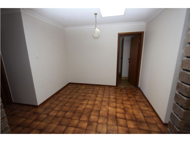 33 Vance Street, Dudley Park WA 6210