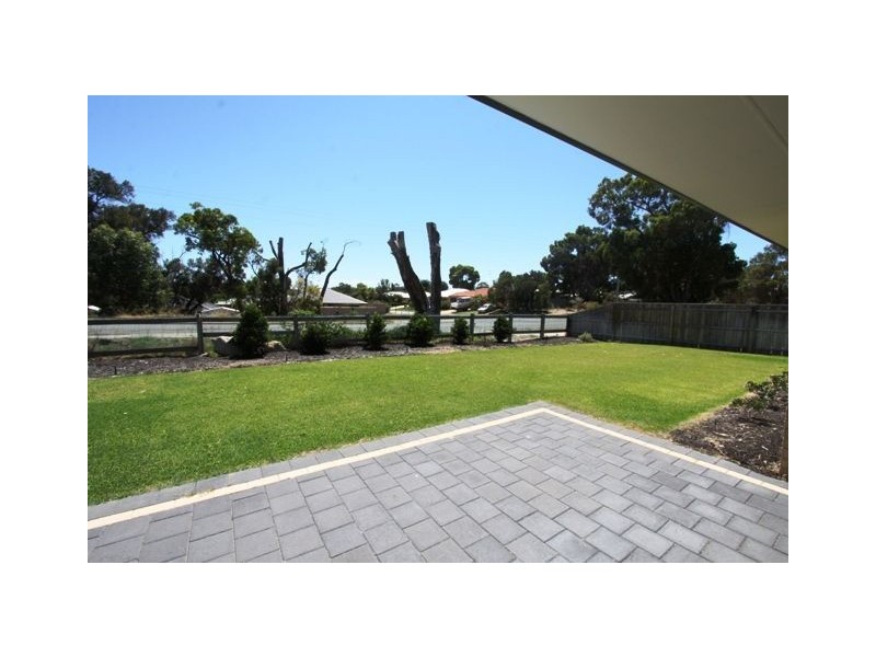 14 Garden Road, Dawesville WA 6211