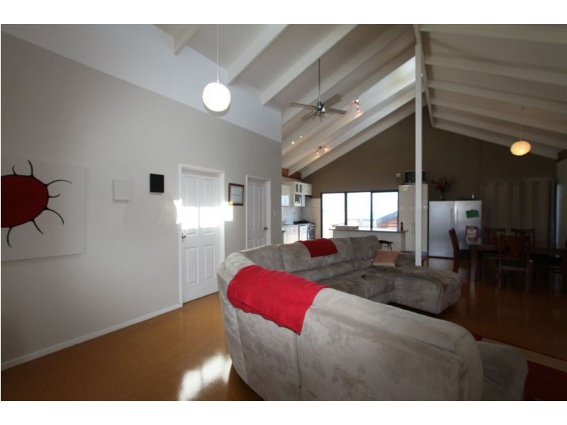 111 Challenger Road, Madora Bay WA 6210